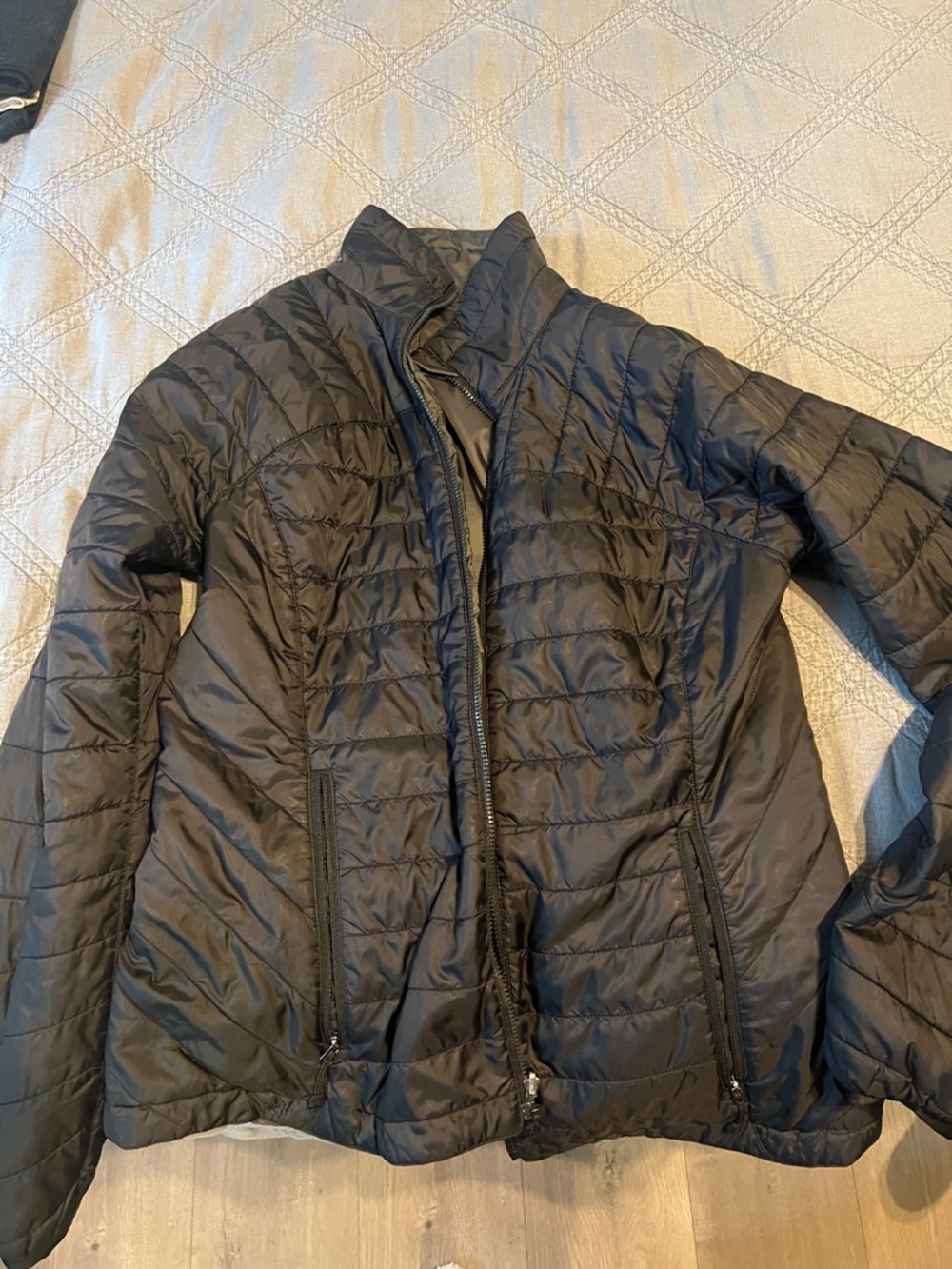 Eddie Bauer Black Quilted Packable Puffer Jacket
